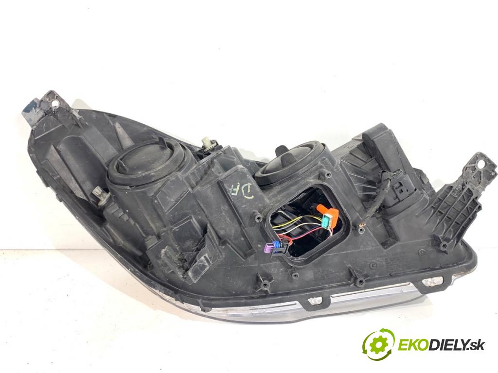 FORD USA ESCAPE III  2017 179 kW 2.0 179 kW [242 KM] 2017 - 2018 1983 světlomet levý přední část XENON