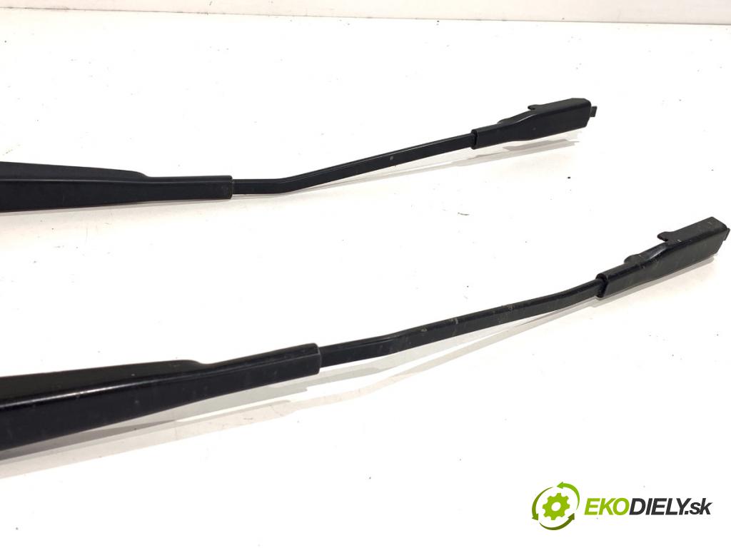 FORD USA ESCAPE III  2017 179 kW 2.0 179 kW [242 KM] 2017 - 2018 1983 Rameno stierače predný CJ5417B589AE