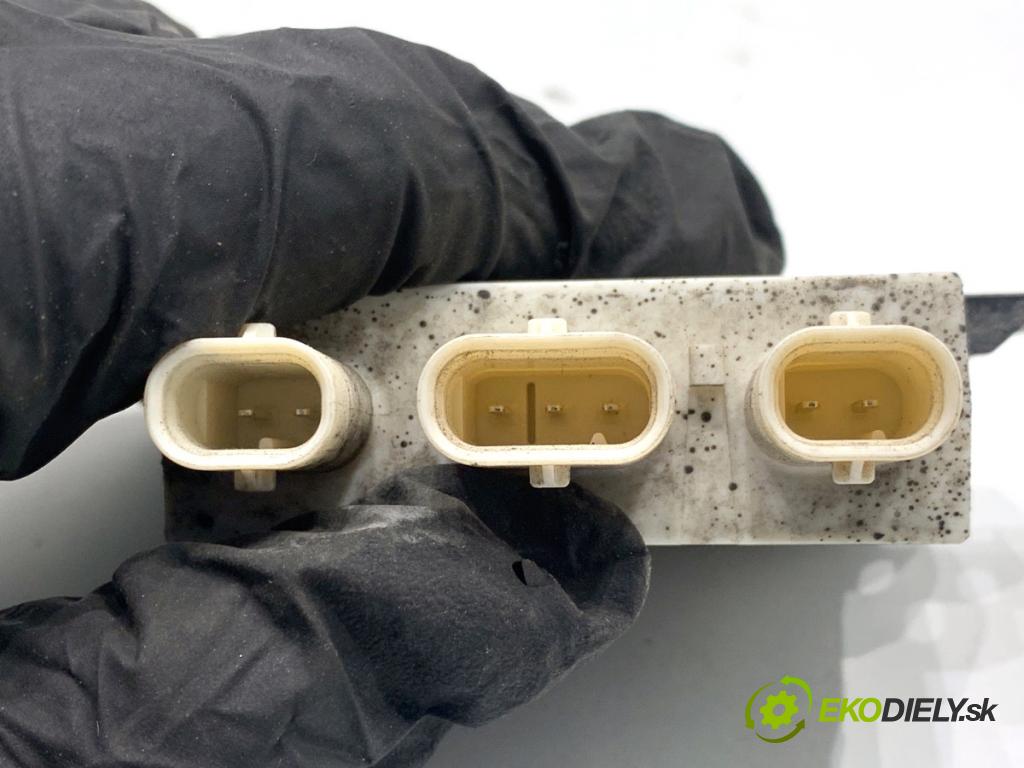 FORD USA ESCAPE III  2017 179 kW 2.0 179 kW [242 KM] 2017 - 2018 1983 Modul otvárania dverí K95301AE