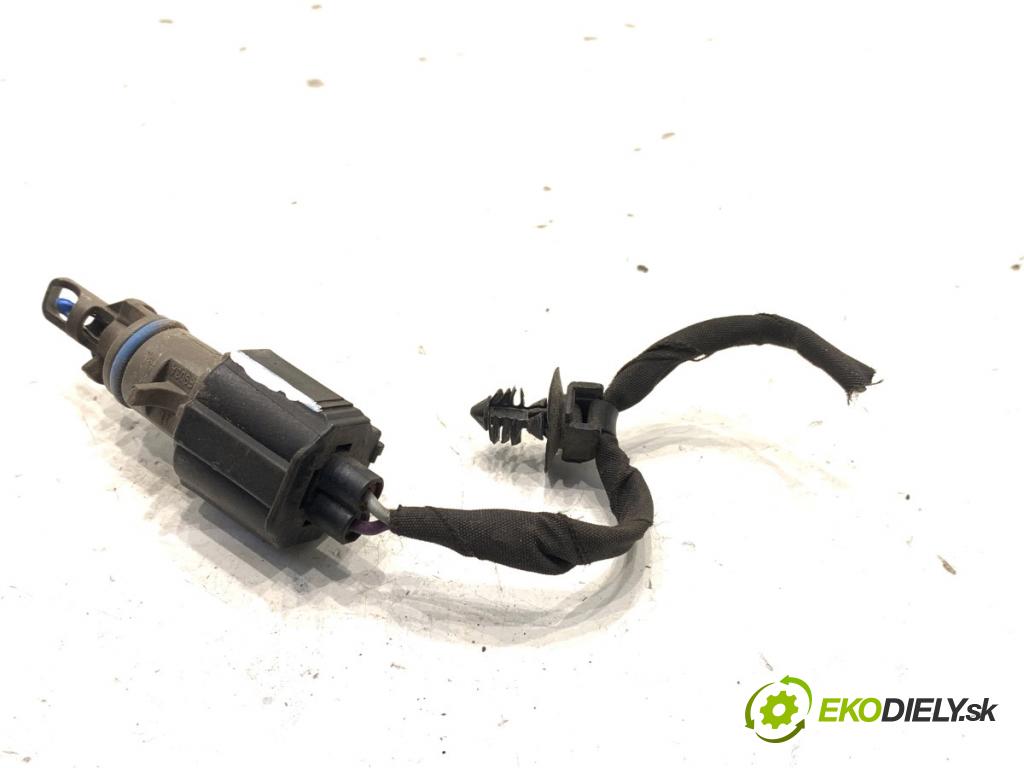 FORD USA ESCAPE III  2017 179 kW 2.0 179 kW [242 KM] 2017 - 2018 1983 Váha vzduchu  (Váha vzduchu)