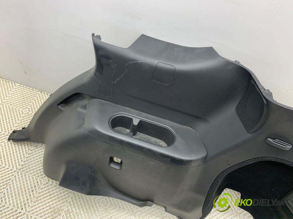 MAZDA CX-9 SUV 2016 184 kW 2.5 T AWD 2488 ča kufra pravý TK48-68850