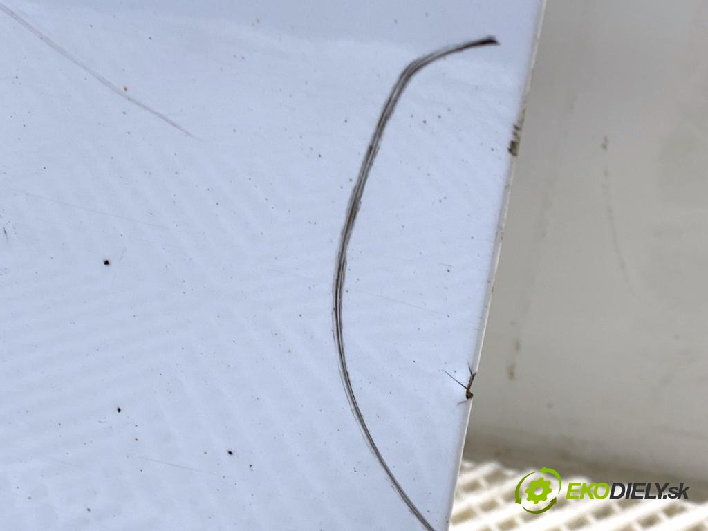 MAZDA CX-9 SUV 2016 184 kW 2.5 T AWD 2488 Dvere pravy predný