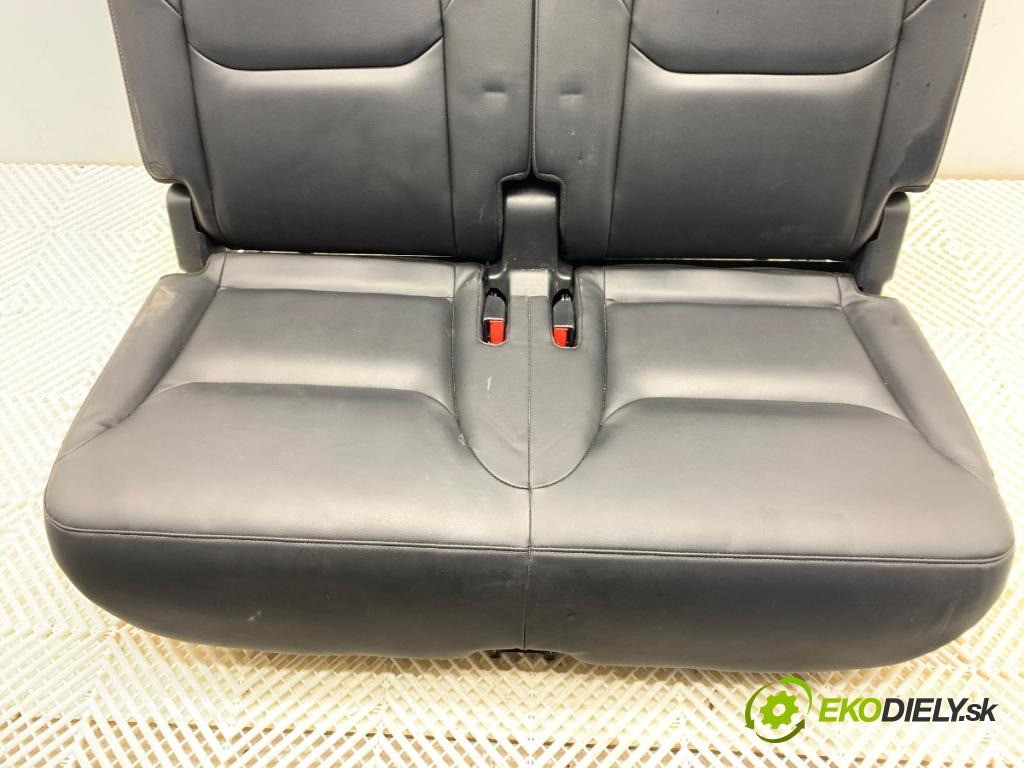 MAZDA CX-9 SUV 2016 184 kW 2.5 T AWD 2488 Sedadlo tretí rad