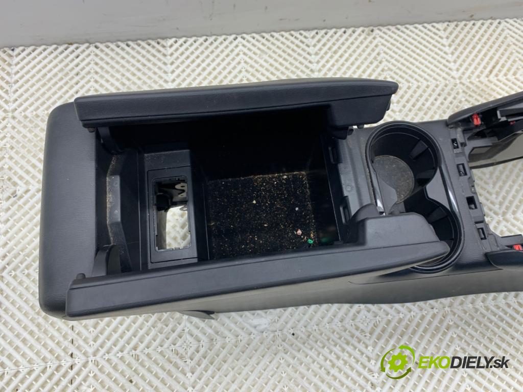 MAZDA CX-9 SUV 2016 184 kW 2.5 T AWD 2488 Tunel stredový opierka TK48-64961