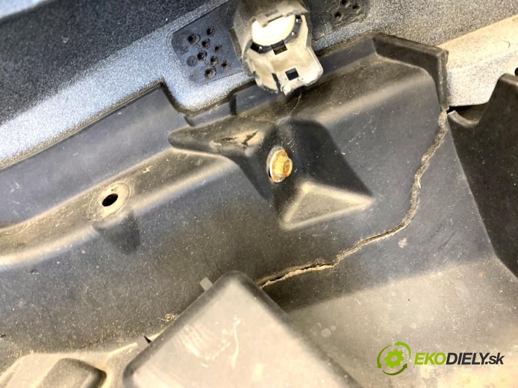 FORD USA ESCAPE III  2017 179 kW 2.0 179 kW [242 KM] 2017 - 2018 1983 Nárazník predný  (Kľučka dverí ostatné)