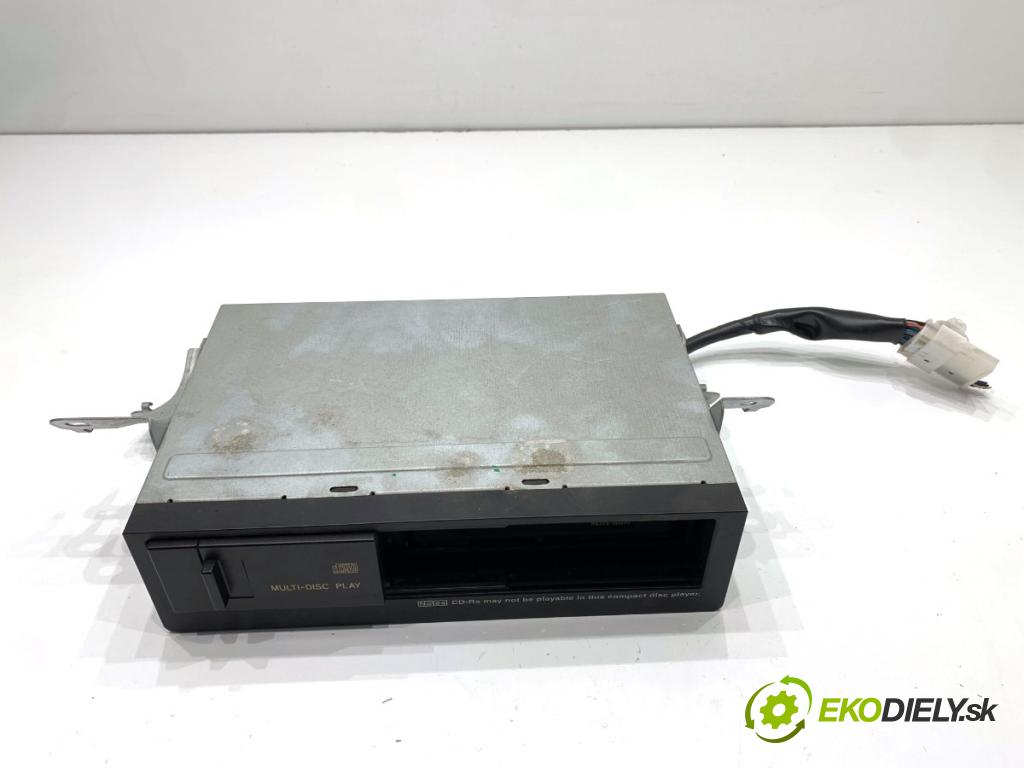 TOYOTA LAND CRUISER J12 samochód terenowy zamknięty 2006 127 kW 3.0 D-4D (KDJ120, KDJ125, KDJ121) 2982 měnič CD 86270-60070 (CD měnič)