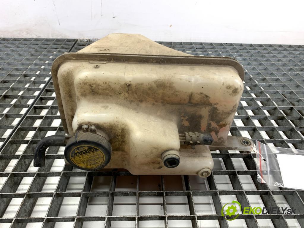 TOYOTA LAND CRUISER J12 samochód terenowy zamknięty 2006 127 kW 3.0 D-4D (KDJ120, KDJ125, KDJ121) 2982 Nádržka vyrovnávacia (kvapaliny) chladiaceho 