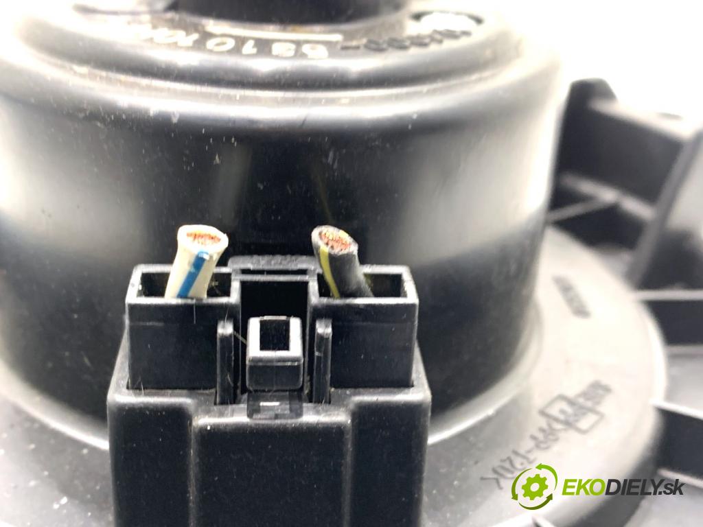 TOYOTA LAND CRUISER J12 samochód terenowy zamknięty 2006 127 kW 3.0 D-4D (KDJ120, KDJ125, KDJ121) 2982 topení 194000-5310