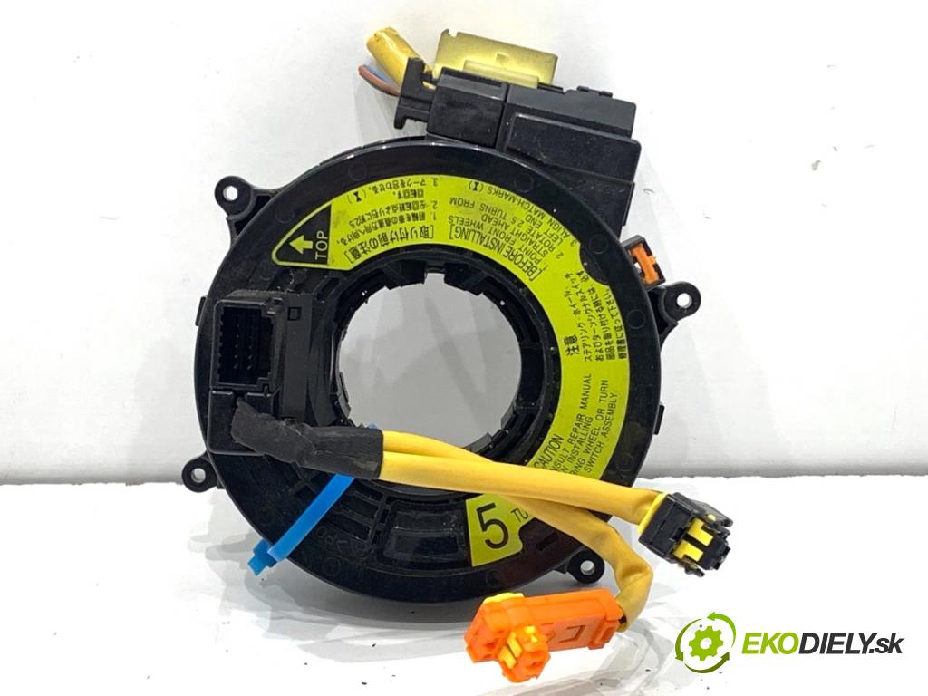 TOYOTA LAND CRUISER J12 samochód terenowy zamknięty 2006 127 kW 3.0 D-4D (KDJ120, KDJ125, KDJ121) 2982 kroužek slimák airbag  (Airbag)