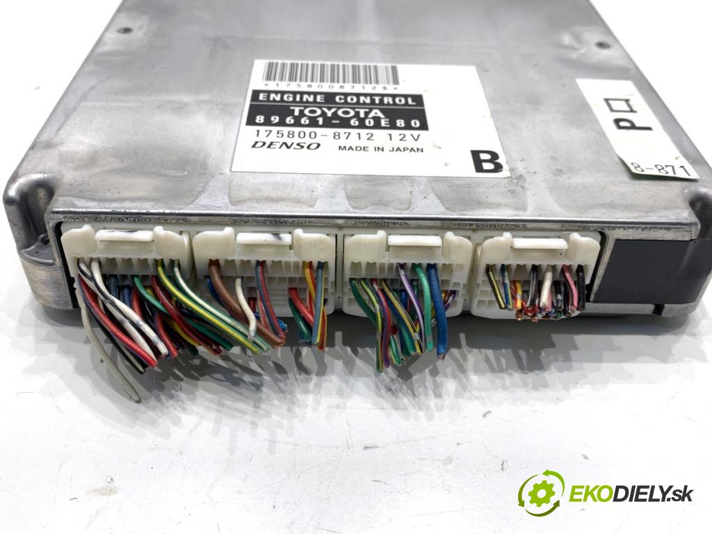 TOYOTA LAND CRUISER J12 samochód terenowy zamknięty 2006 127 kW 3.0 D-4D (KDJ120, KDJ125, KDJ121) 2982 řídící jednotka motora 89661-60E80 (Řídicí jednotka)
