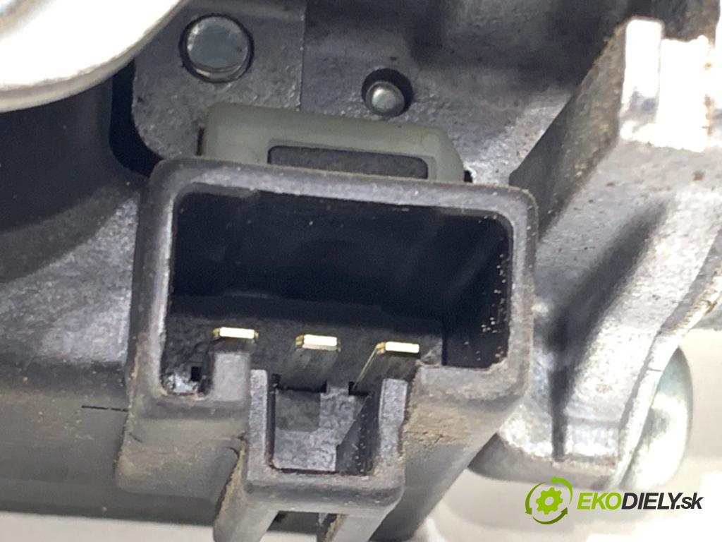 TOYOTA LAND CRUISER J12 samochód terenowy zamknięty 2006 127 kW 3.0 D-4D (KDJ120, KDJ125, KDJ121) 2982 Motor stieračov zad 85130-60200