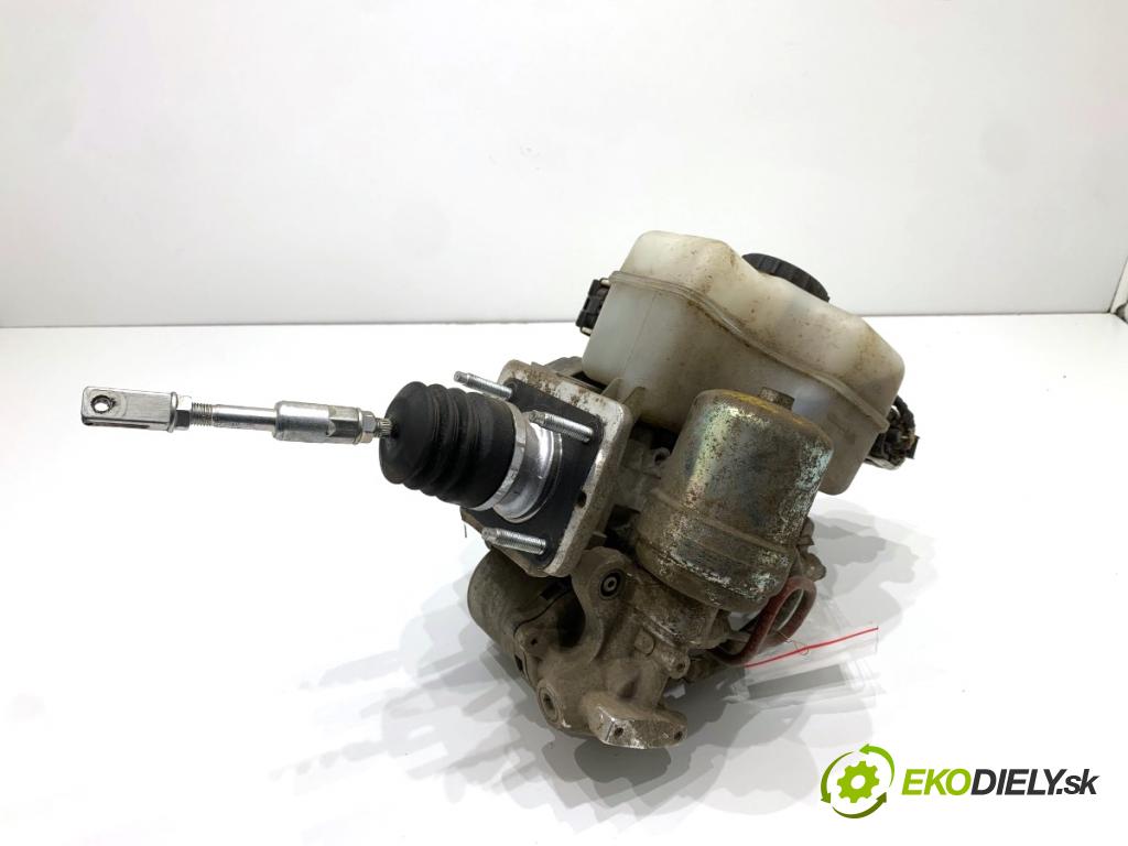 TOYOTA LAND CRUISER J12 samochód terenowy zamknięty 2006 127 kW 3.0 D-4D (KDJ120, KDJ125, KDJ121) 2982 Posilovač bŕzd 89541-60061