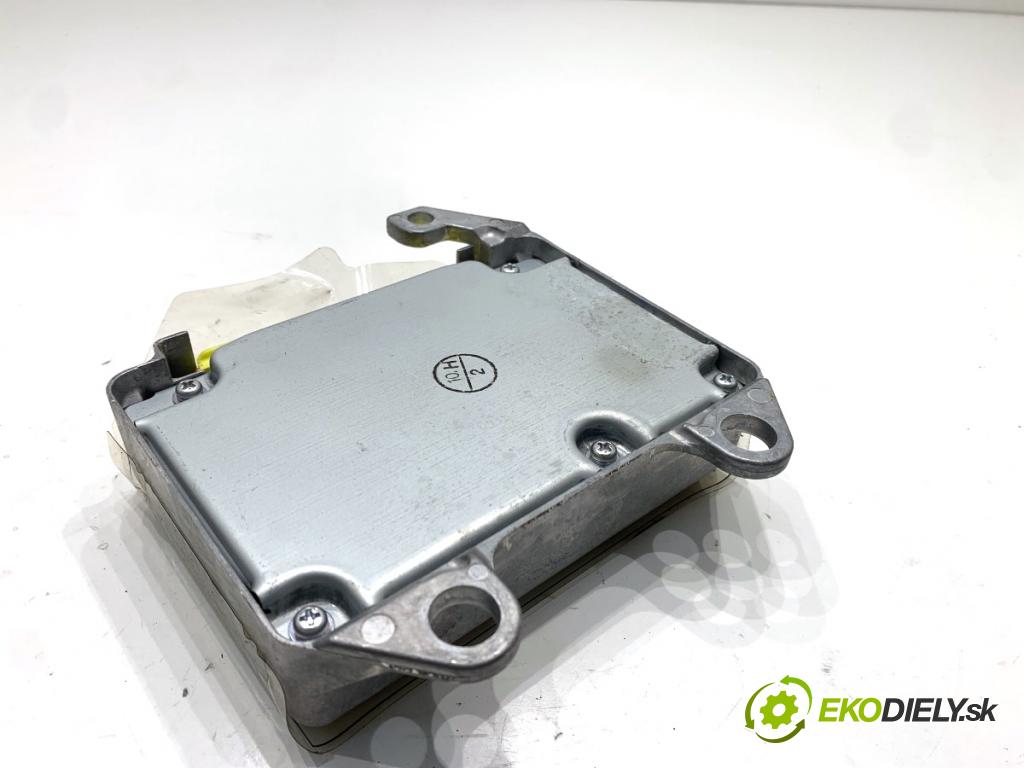 TOYOTA LAND CRUISER J12 samochód terenowy zamknięty 2006 127 kW 3.0 D-4D (KDJ120, KDJ125, KDJ121) 2982 senzor airbag 89170-60130 (Snímač)