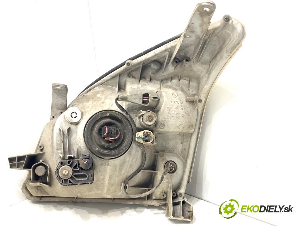 TOYOTA LAND CRUISER J12 samochód terenowy zamknięty 2006 127 kW 3.0 D-4D (KDJ120, KDJ125, KDJ121) 2982 světlomet levý přední část