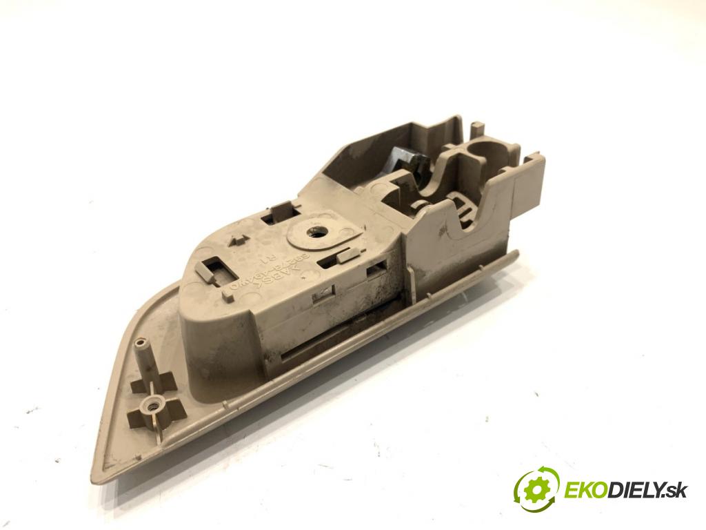 TOYOTA LAND CRUISER J12 samochód terenowy zamknięty 2006 127 kW 3.0 D-4D (KDJ120, KDJ125, KDJ121) 2982 klika vnitřní pravý přední část 69273-494W0