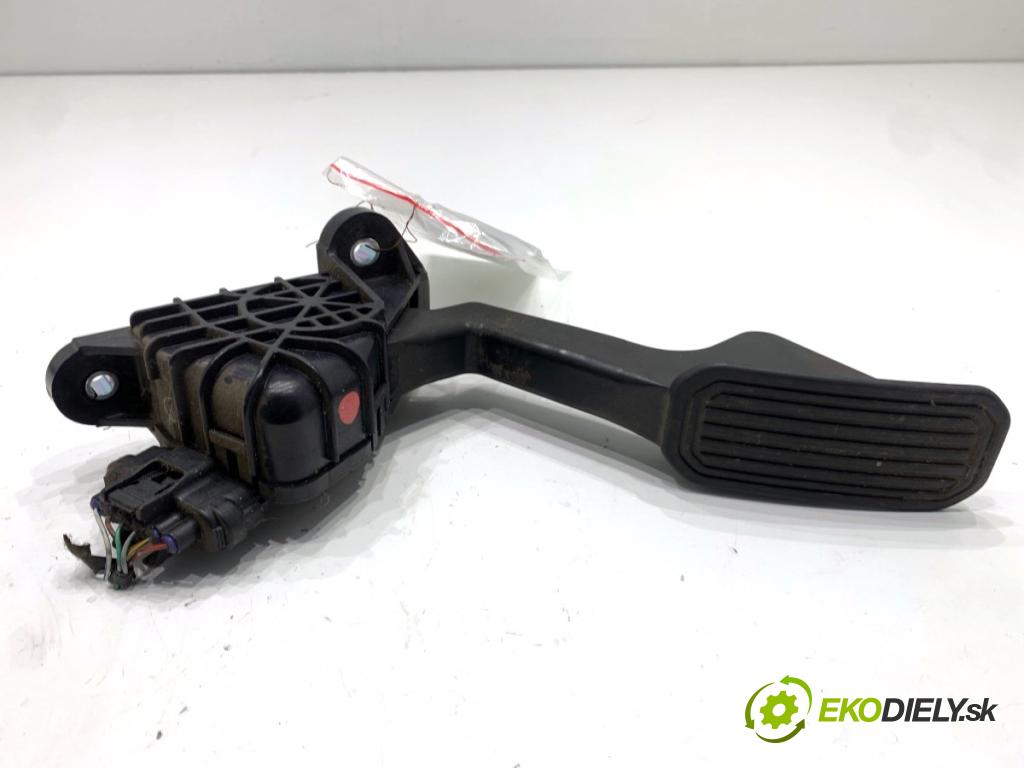 TOYOTA LAND CRUISER J12 samochód terenowy zamknięty 2006 127 kW 3.0 D-4D (KDJ120, KDJ125, KDJ121) 2982 potenciometr plynového pedálu 78120-60350 (Potenciometr plynového pedálu)