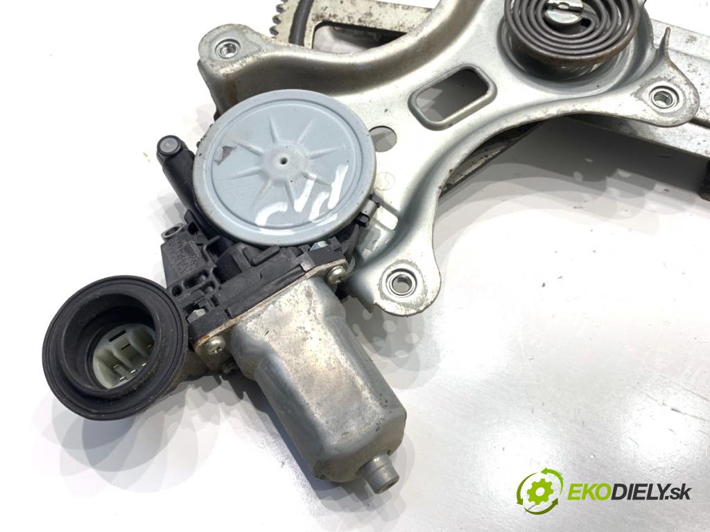 TOYOTA LAND CRUISER J12 samochód terenowy zamknięty 2006 127 kW 3.0 D-4D (KDJ120, KDJ125, KDJ121) 2982 Mechanizmus okna pravy predný 85720-58010