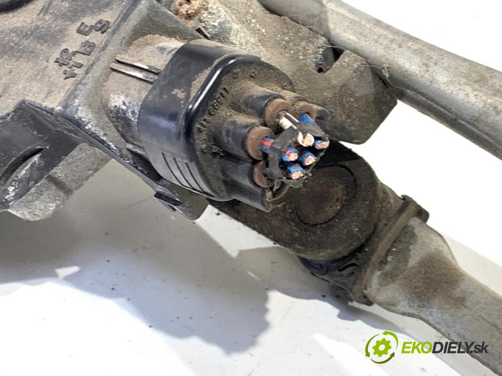 TOYOTA LAND CRUISER J12 samochód terenowy zamknięty 2006 127 kW 3.0 D-4D (KDJ120, KDJ125, KDJ121) 2982 Mechanizmus stieračov predný 85110-60350 (Motorček stieračov predný)