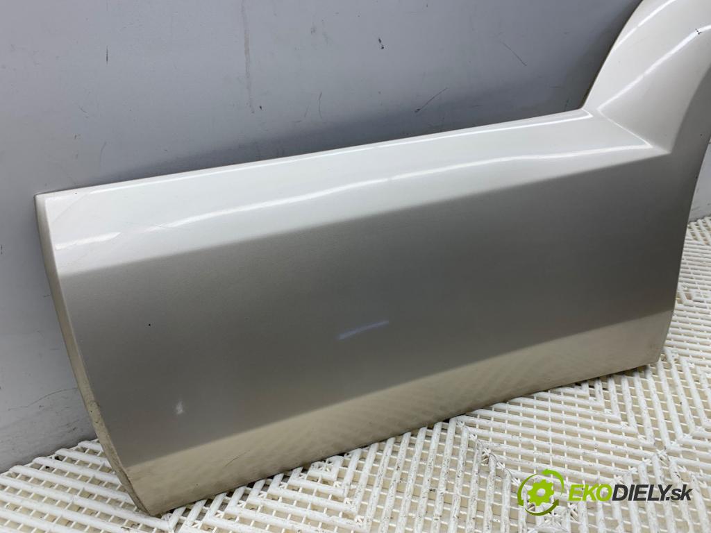 TOYOTA LAND CRUISER J12 samochód terenowy zamknięty 2006 127 kW 3.0 D-4D (KDJ120, KDJ125, KDJ121) 2982 Lišta Dvere ľavy zad