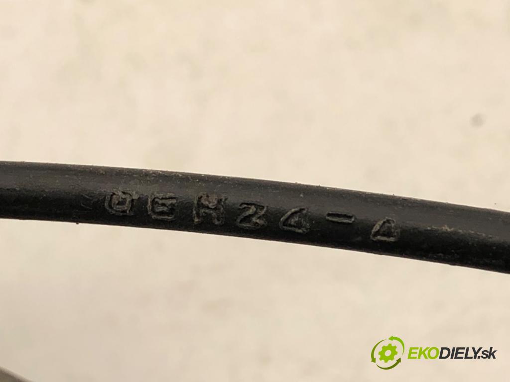 TOYOTA LAND CRUISER J12 samochód terenowy zamknięty 2006 127 kW 3.0 D-4D (KDJ120, KDJ125, KDJ121) 2982 Lanko kapoty