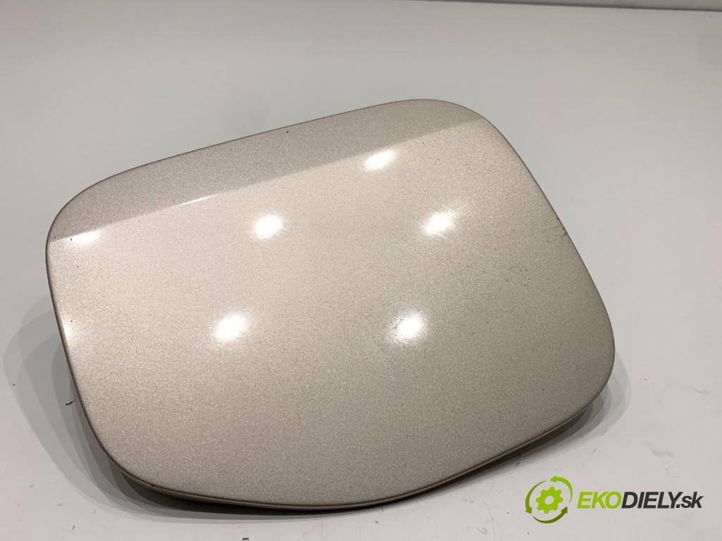 TOYOTA LAND CRUISER J12 samochód terenowy zamknięty 2006 127 kW 3.0 D-4D (KDJ120, KDJ125, KDJ121) 2982 dvířka nádrže paliva  (Klika dveří ostatní)