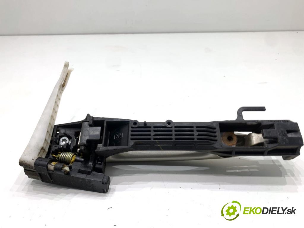TOYOTA LAND CRUISER J12 samochód terenowy zamknięty 2006 127 kW 3.0 D-4D (KDJ120, KDJ125, KDJ121) 2982 klika vnejší pravý zadní část