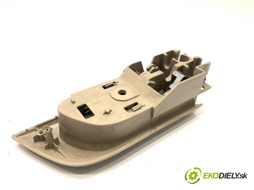 TOYOTA LAND CRUISER J12 samochód terenowy zamknięty 2006 127 kW 3.0 D-4D (KDJ120, KDJ125, KDJ121) 2982 klika vnitřní levý přední část 69274-494W0