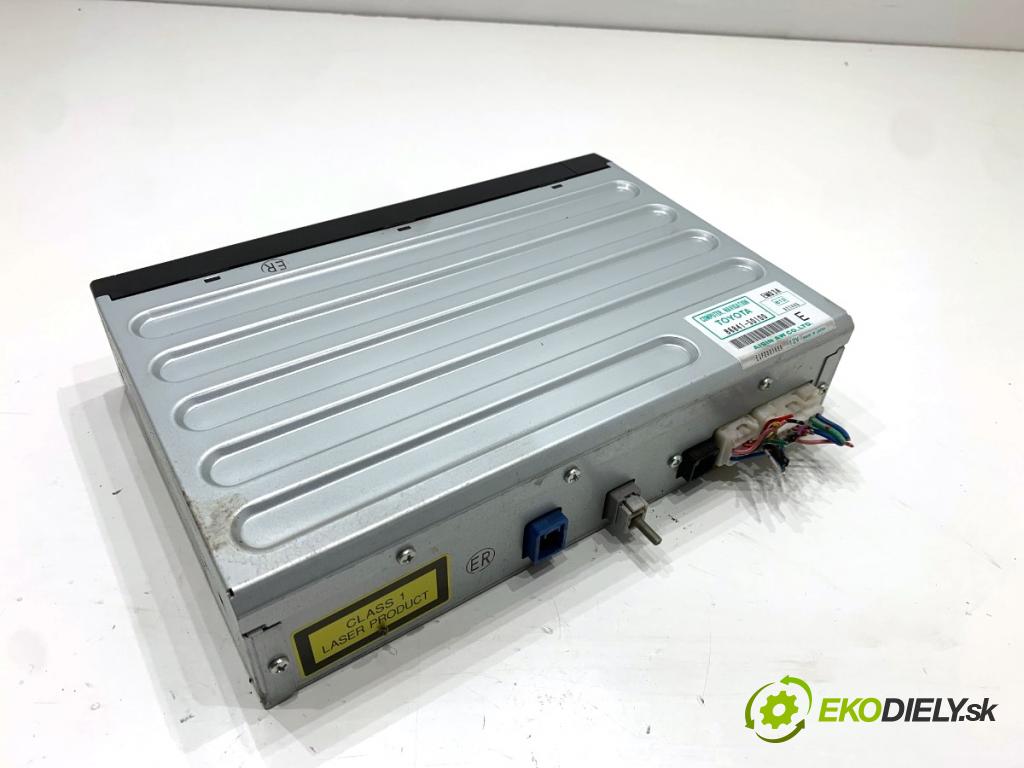 TOYOTA LAND CRUISER J12 samochód terenowy zamknięty 2006 127 kW 3.0 D-4D (KDJ120, KDJ125, KDJ121) 2982 CZYTNIK navigace 86841-50100 (Elektrosoučásti ostatní)