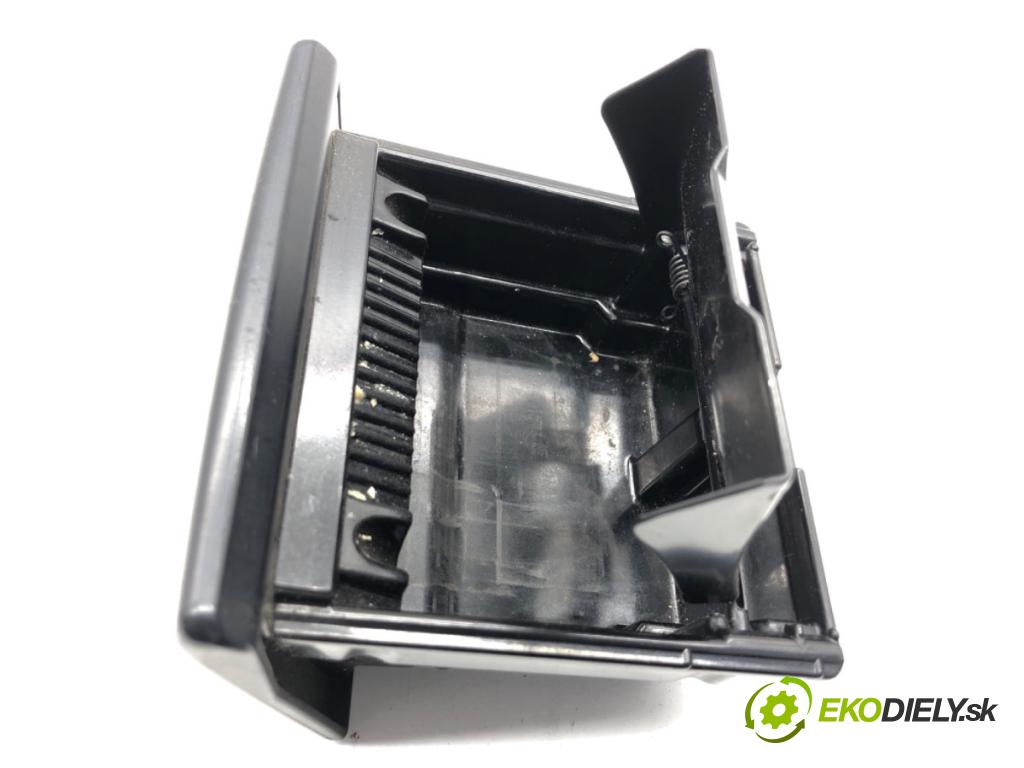 TOYOTA LAND CRUISER J12 samochód terenowy zamknięty 2006 127 kW 3.0 D-4D (KDJ120, KDJ125, KDJ121) 2982 Popolník