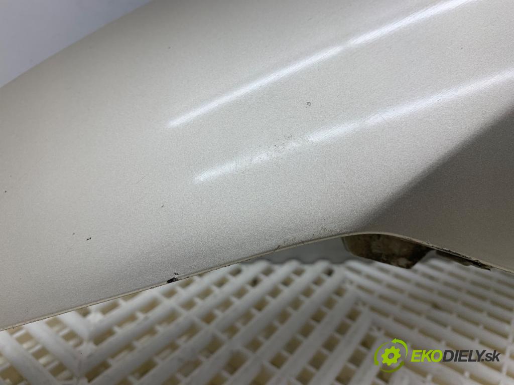 TOYOTA LAND CRUISER J12 samochód terenowy zamknięty 2006 127 kW 3.0 D-4D (KDJ120, KDJ125, KDJ121) 2982 Lišta blatníka predný ľavá strana