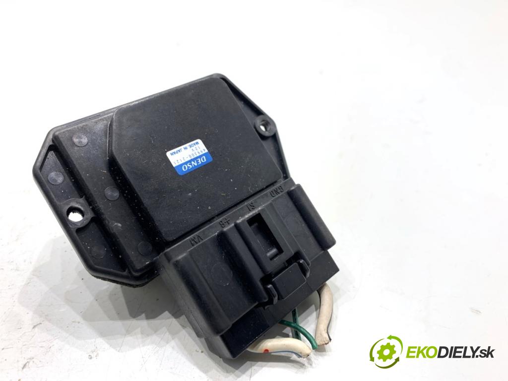 TOYOTA LAND CRUISER J12 samochód terenowy zamknięty 2006 127 kW 3.0 D-4D (KDJ120, KDJ125, KDJ121) 2982 odpor rezistor topení vzduchu 499300-2121 (Odpor topení)