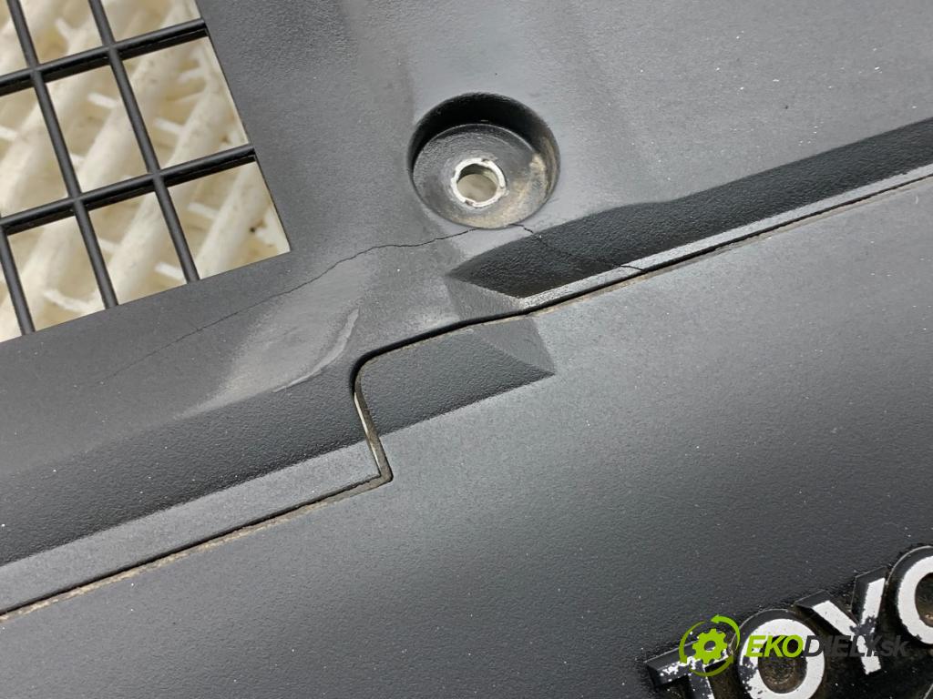 TOYOTA LAND CRUISER J12 samochód terenowy zamknięty 2006 127 kW 3.0 D-4D (KDJ120, KDJ125, KDJ121) 2982 kryt motora  (Kryt motoru )