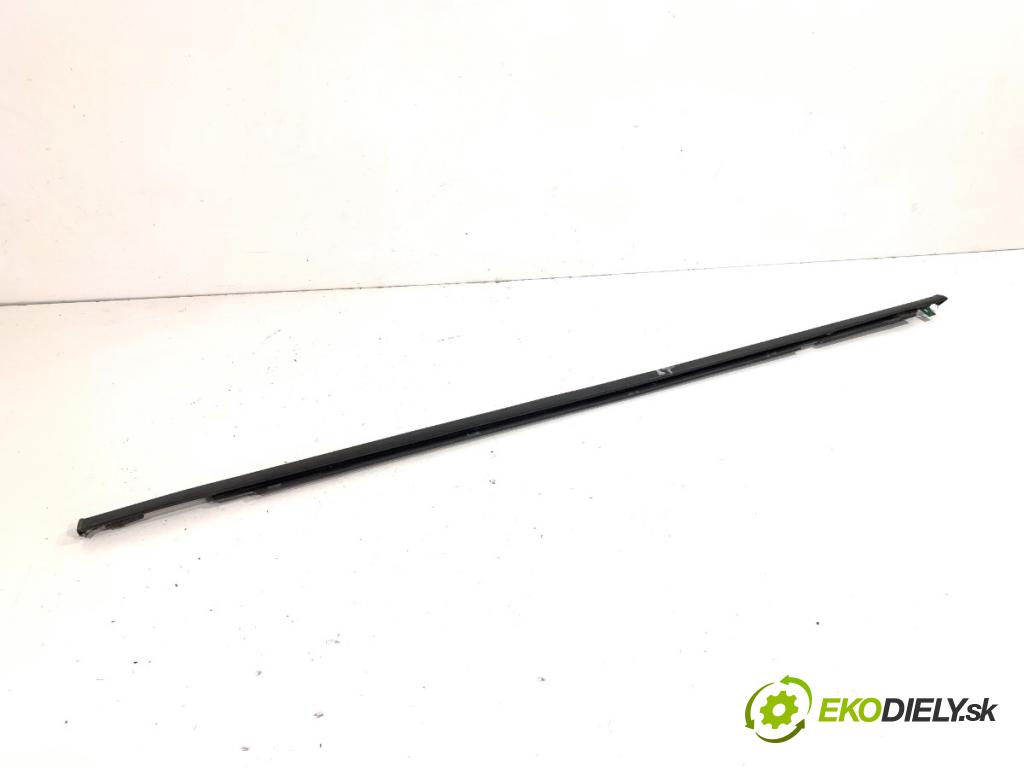 TOYOTA LAND CRUISER J12 samochód terenowy zamknięty 2006 127 kW 3.0 D-4D (KDJ120, KDJ125, KDJ121) 2982 lišta Sbírání: zadní část levý