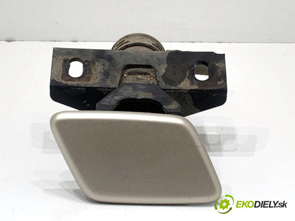 TOYOTA LAND CRUISER J12 samochód terenowy zamknięty 2006 127 kW 3.0 D-4D (KDJ120, KDJ125, KDJ121) 2982 ostrekovača svetla pravy predný 