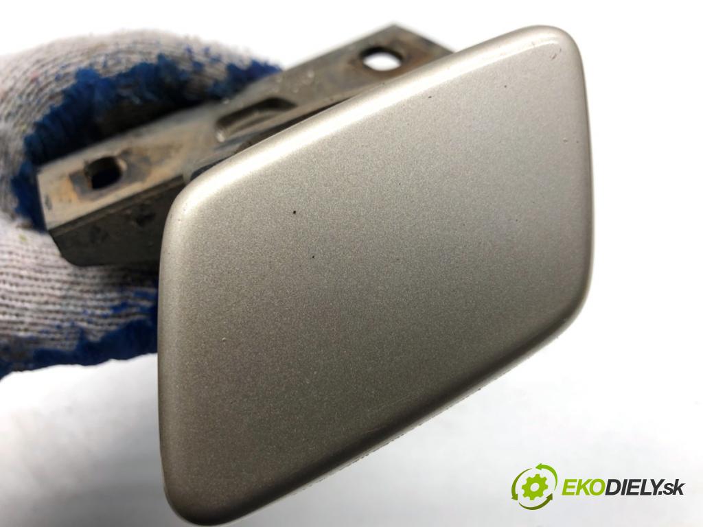 TOYOTA LAND CRUISER J12 samochód terenowy zamknięty 2006 127 kW 3.0 D-4D (KDJ120, KDJ125, KDJ121) 2982 ostrekovača svetla ľavy predný