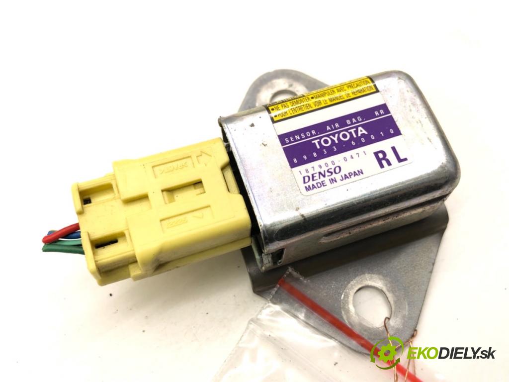 TOYOTA LAND CRUISER J12 samochód terenowy zamknięty 2006 127 kW 3.0 D-4D (KDJ120, KDJ125, KDJ121) 2982 snímač nárazu 89833-60010 (Snímač nárazu)