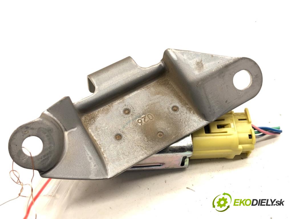 TOYOTA LAND CRUISER J12 samochód terenowy zamknięty 2006 127 kW 3.0 D-4D (KDJ120, KDJ125, KDJ121) 2982 Snímač nárazu 89830-60020 (Snímač nárazu)