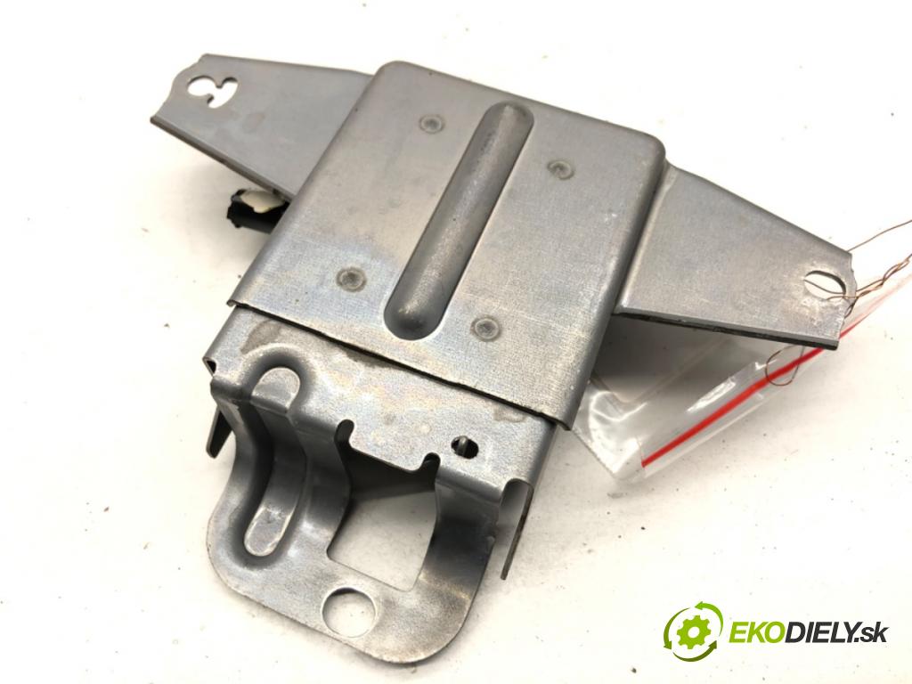 TOYOTA LAND CRUISER J12 samochód terenowy zamknięty 2006 127 kW 3.0 D-4D (KDJ120, KDJ125, KDJ121) 2982 Modul 89780-60320