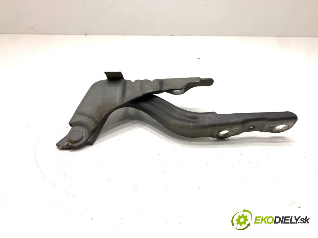 KIA CEED Kombi 2016 100 kW 1.6 CRDi 136 1582 závěs kapoty levý přední část 