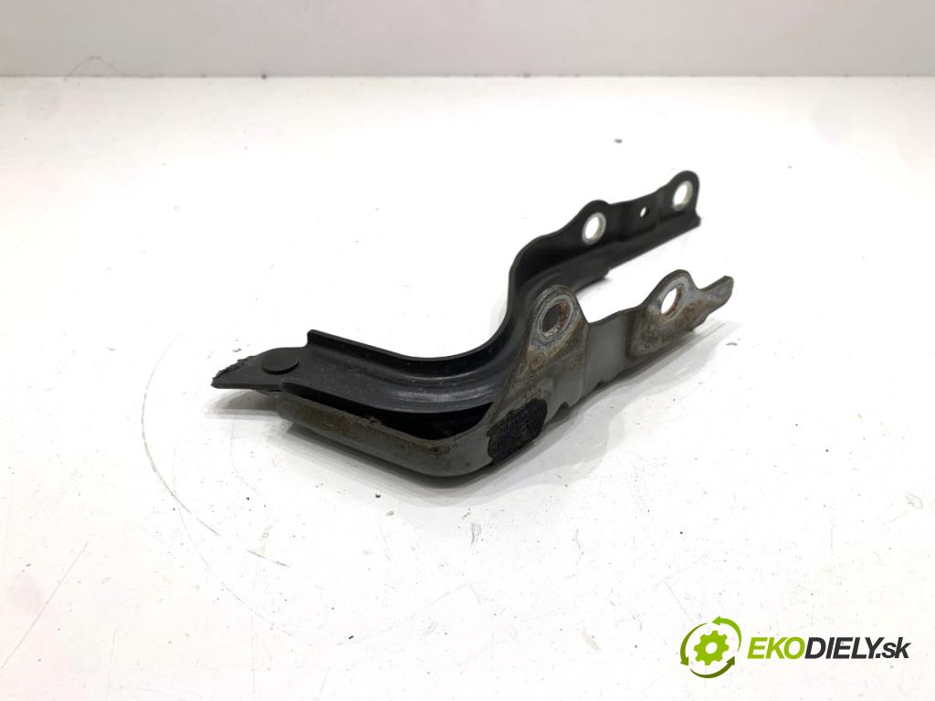 KIA CEED Kombi 2016 100 kW 1.6 CRDi 136 1582 závěs kapoty levý přední část