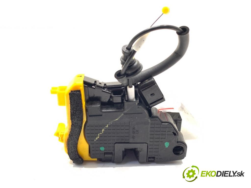 KIA CEED Kombi 2016 100 kW 1.6 CRDi 136 1582 zámok dveře levý přední část 81310-A2400