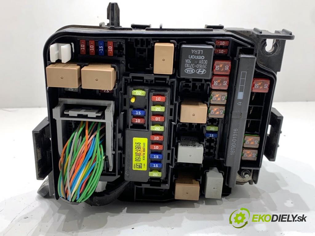 KIA CEED Kombi 2016 100 kW 1.6 CRDi 136 1582 Skrinka poistková 91318-A2480 (Poistková skrinka)