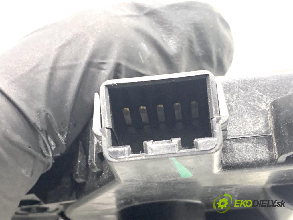 KIA CEED Kombi 2016 100 kW 1.6 CRDi 136 1582 Motor kúrenia D267-EBABA01