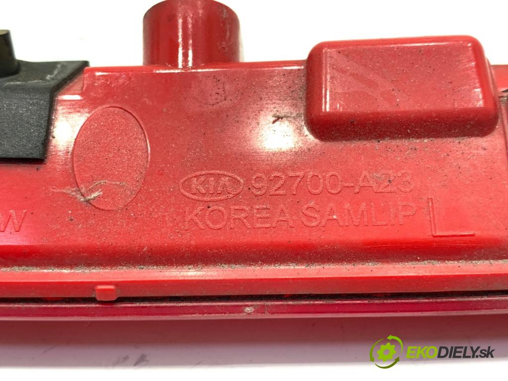 KIA CEED Kombi 2016 100 kW 1.6 CRDi 136 1582 Svetlo brzdových svetiel 92700-A23