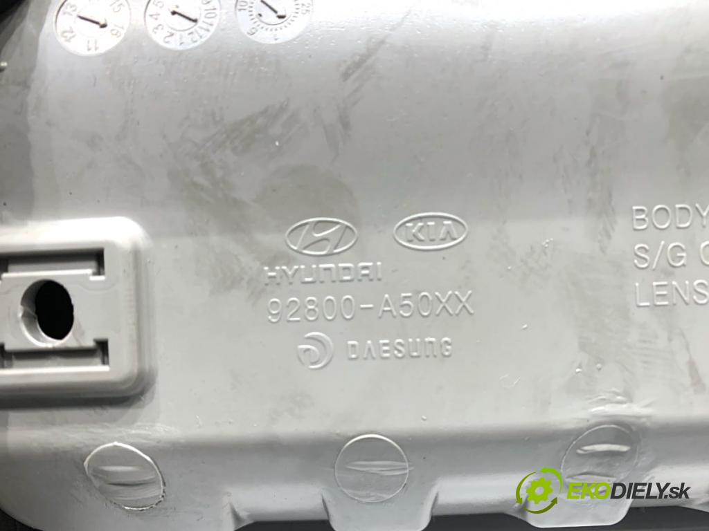 KIA CEED Kombi 2016 100 kW 1.6 CRDi 136 1582 Svetlo stropné 92800-A50XX