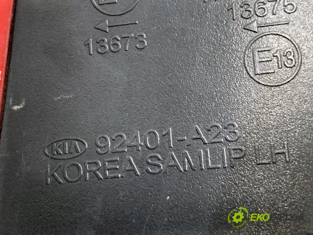KIA CEED Kombi 2016 100 kW 1.6 CRDi 136 1582 světlo levý zadní část 92401-A23
