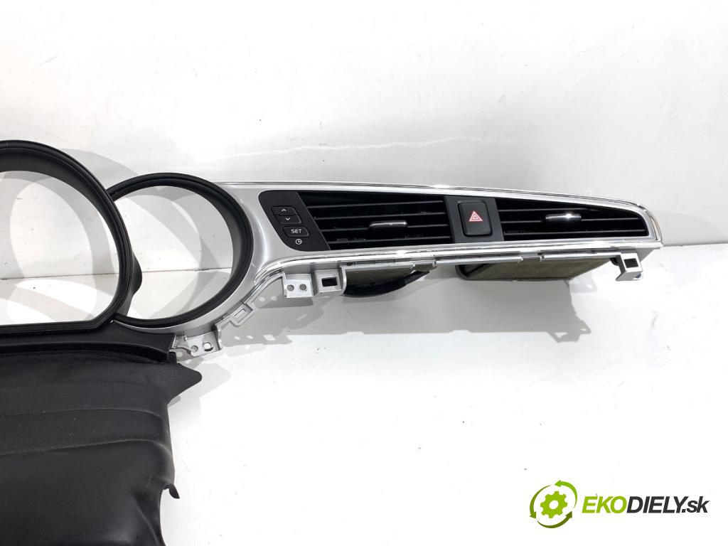 KIA CEED Kombi 2016 100 kW 1.6 CRDi 136 1582 Mriežky kúrenia predný stredna