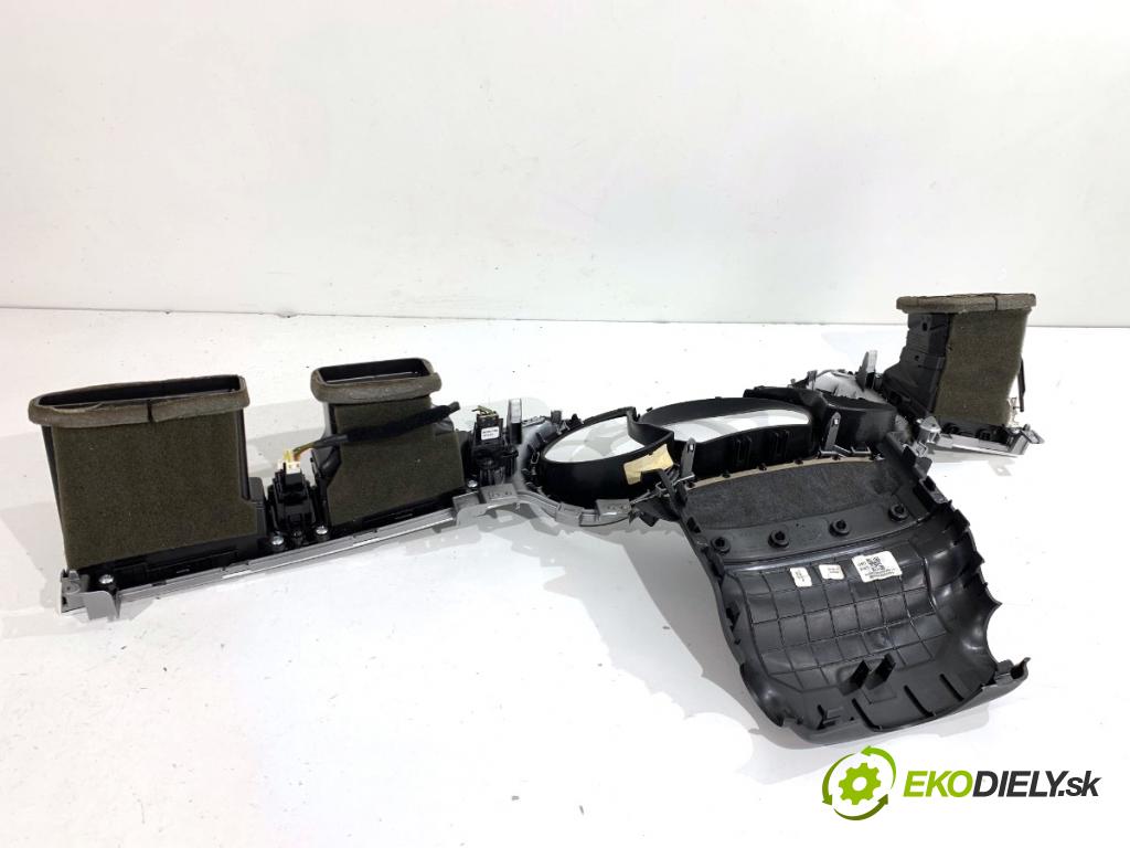 KIA CEED Kombi 2016 100 kW 1.6 CRDi 136 1582 Mriežky kúrenia predný stredna