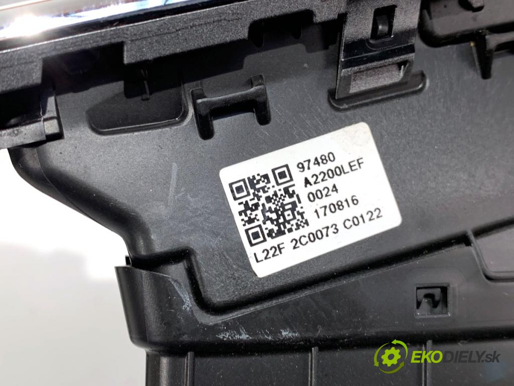 KIA CEED Kombi 2016 100 kW 1.6 CRDi 136 1582 Mriežky kúrenia predný stredna