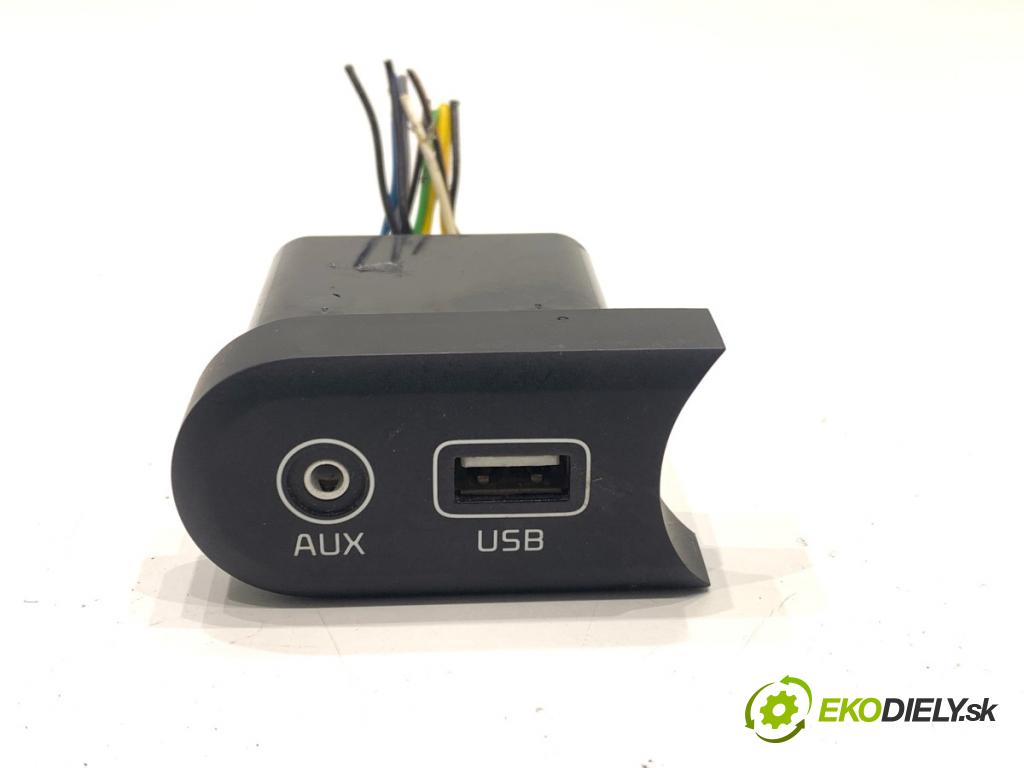 KIA CEED Kombi 2016 100 kW 1.6 CRDi 136 1582 HNÍZDO: USB 96120-A2200